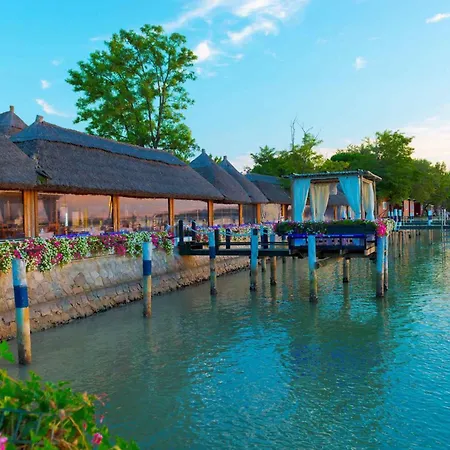 Apartment In 24411 *