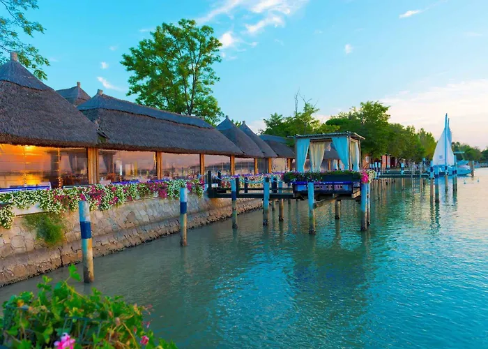 Apartment In 24411 *